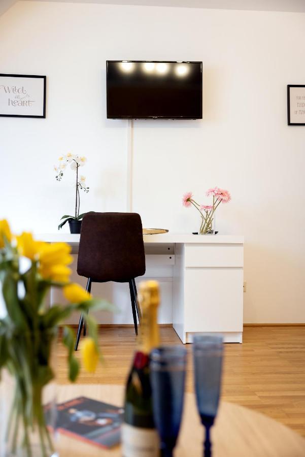Premium 80 M2 Rooftop Apartment - 5 Min To Center Wenen Buitenkant foto